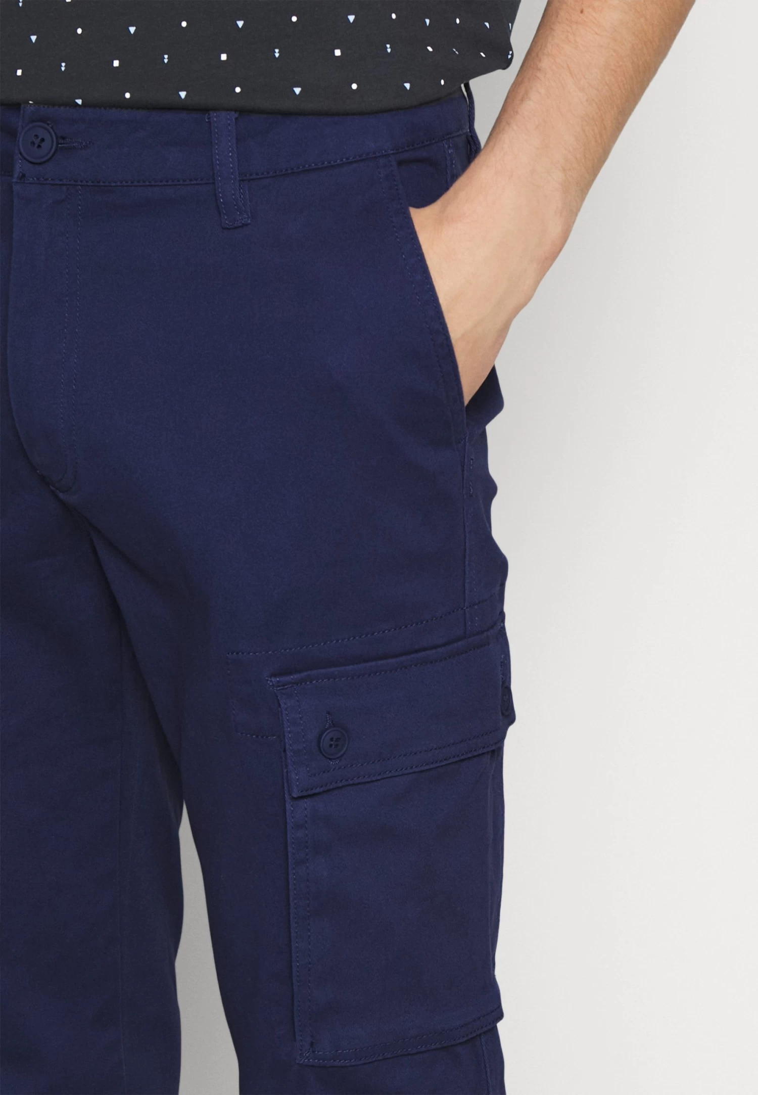 Pier One Pantaloni CargoDark Blue Uomo Pantaloni YO122E00V-K11 7 Pier One Pantaloni CargoDark Blue Uomo Pantaloni YO122E00V-K11 - immagine 5