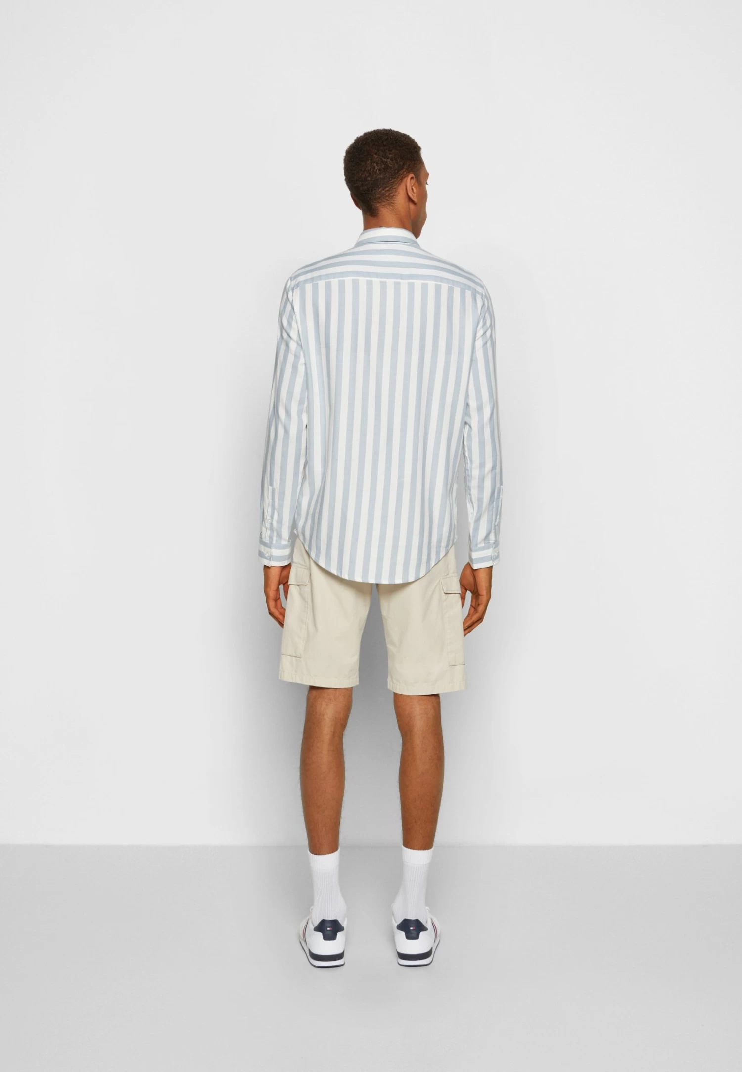 Pier One Camicia Light Blue/White Uomo Camicie PI922D0BB-K11 6 Pier One Camicia Light Blue/White Uomo Camicie PI922D0BB-K11 - immagine 4