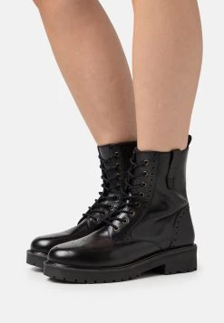 Pier One Leather Stivaletti Con PlateauBlack Donna Stivaletti PI911N09R-Q11