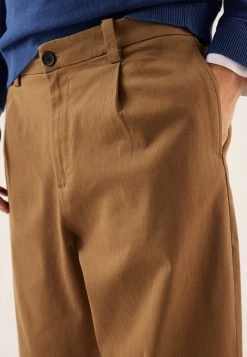 Pier One ChinoBrown Uomo Pantaloni PI922E05F-O11 -Pier One 1da2a20c173942ddb69e8515e1872185