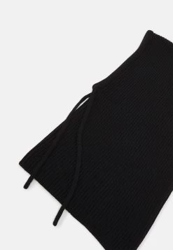 Pier One UnisexBerrettoBlack Donna Cappelli E Foulard PI954P00U-Q11 7 Pier One UnisexBerrettoBlack Donna Cappelli E Foulard PI954P00U-Q11 -Pier One 20412445b1d042559a73db3f7b6e439c