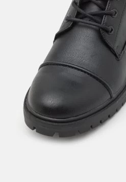 Pier One UnisexStivaletti StringatiBlack Uomo Stivaletti/Stivali PI915K00F-Q11 -Pier One 22beec30a0d648278baed798a17c13da