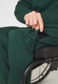 Pier One Pantaloni Sportivi - Dark Green -Pier One 2798603756624471b354f03510800ee8