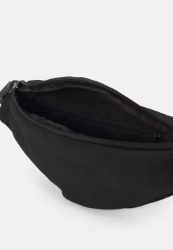 Pier One MarsupioBlack Uomo Borse PI954H02N-Q11 8 Pier One MarsupioBlack Uomo Borse PI954H02N-Q11 -Pier One 31346e2a4e614e92be13399d71ffc238