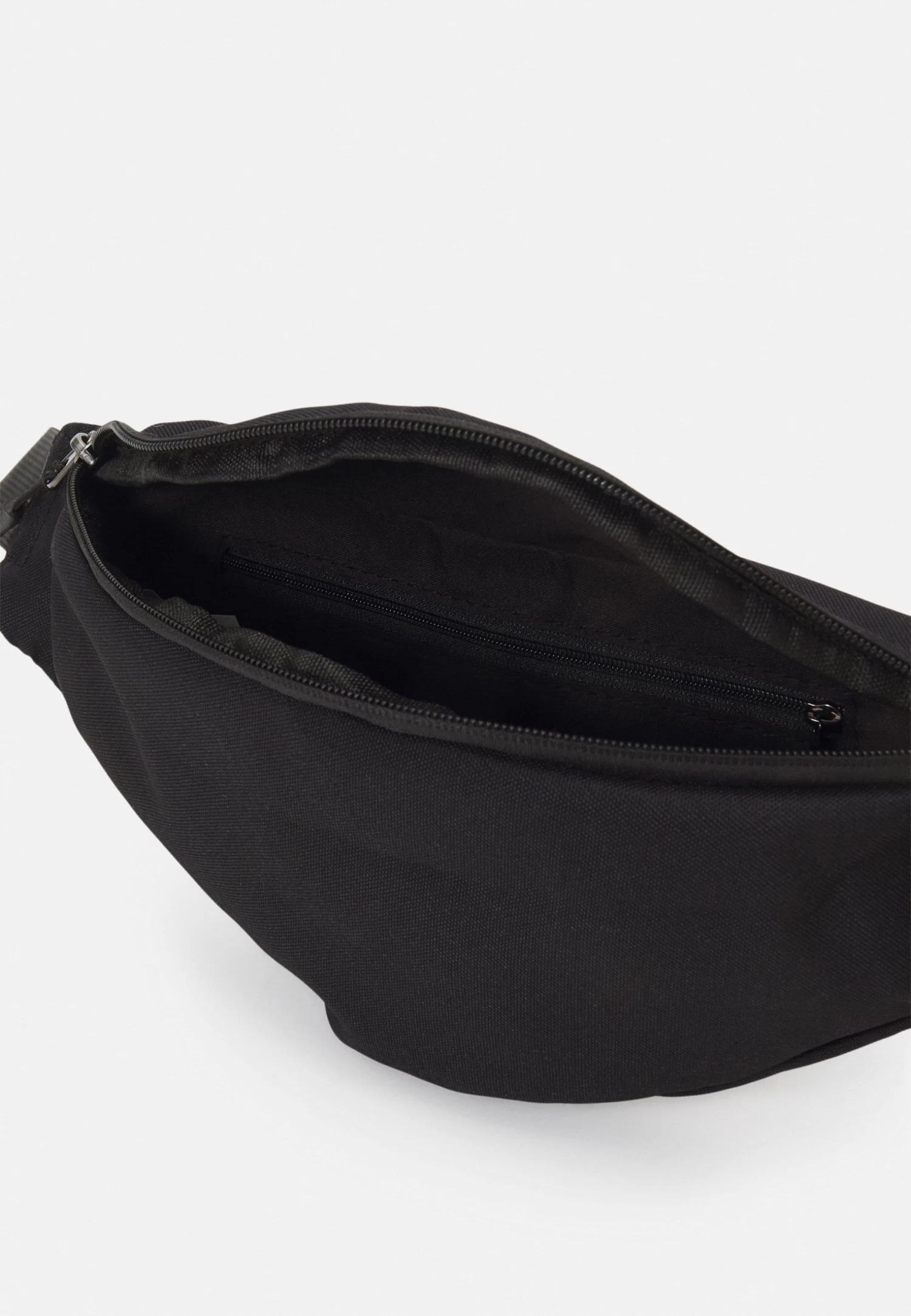 Pier One MarsupioBlack Uomo Borse PI954H02N-Q11 5 Pier One MarsupioBlack Uomo Borse PI954H02N-Q11 - immagine 3