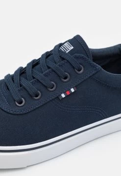 Pier One UnisexSneakers BasseDark Blue Uomo Sneaker PI915O02W-K11 -Pier One 32507fd832634b92a4915d77598d3c25