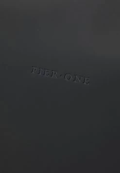 Pier One UnisexBorsa Da ViaggioBlack Donna Borse PI954H02F-Q11 -Pier One 39fdb5f7c20b4ea7b31fc65b27656f6d