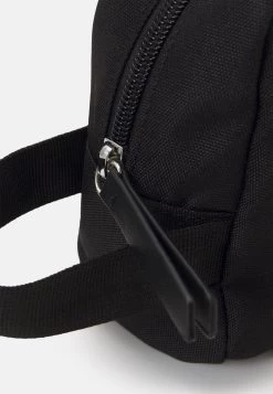 Pier One TrousseBlack Uomo Borse PI952H06N-Q11 -Pier One 3d010853bd374b4f84db8b0a35a8b289