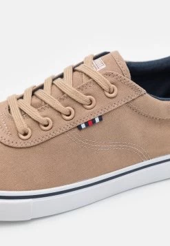 Pier One Unisex - Sneakers Basse - Brown 13 Pier One Unisex - Sneakers Basse - Brown -Pier One 3d8d930a9d594a348d328f3c83bbc354