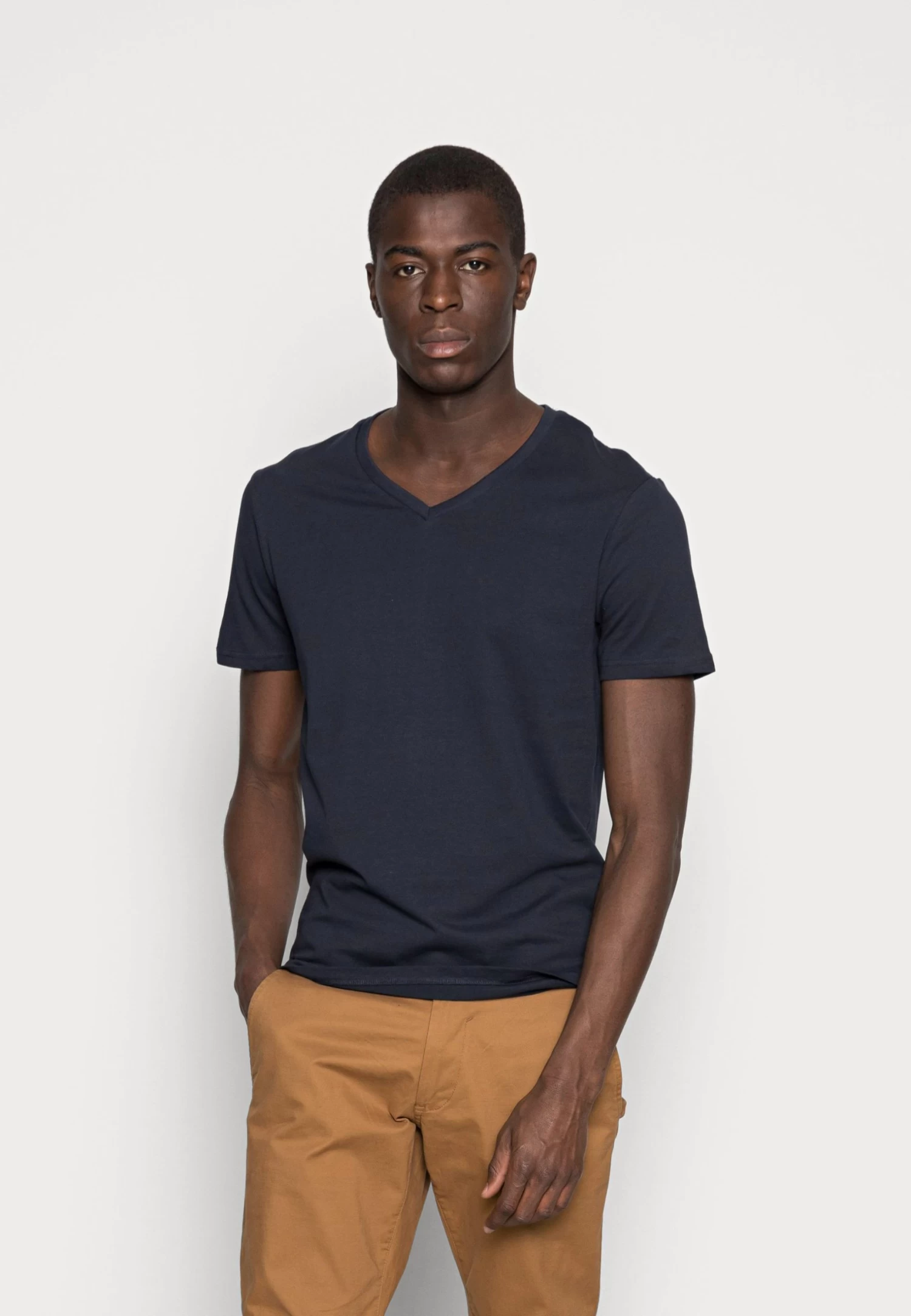 Pier One 5 PackT-Shirt BasicWhite/Blue/Black Uomo T-shirt E Polo PI922O0GS-A12 5 Pier One 5 PackT-Shirt BasicWhite/Blue/Black Uomo T-shirt E Polo PI922O0GS-A12 - immagine 3