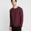 Pier One Maglietta A Manica LungaBordeaux Uomo T-shirt E Polo PI922O0GP-G11 1 Pier One Maglietta A Manica LungaBordeaux Uomo T-shirt E Polo PI922O0GP-G11 -Pier One 548299bcede8490ea5d931985bb1d27d