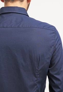 Pier One CamiciaDark Blue/Red Uomo Completi E Cravatte PI922D02W-K12 13 Pier One CamiciaDark Blue/Red Uomo Completi E Cravatte PI922D02W-K12 -Pier One 58260f51a11d48a297f39f34988c6003