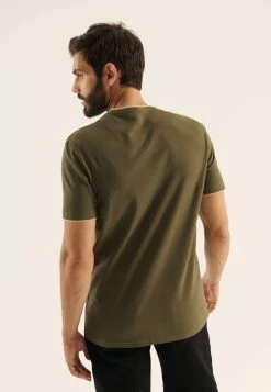 Pier One T-Shirt BasicOlive Uomo T-shirt E Polo PI922O0XD-N11 9 Pier One T-Shirt BasicOlive Uomo T-shirt E Polo PI922O0XD-N11 -Pier One 5bca68ba79b94f5a917fab131e61755a