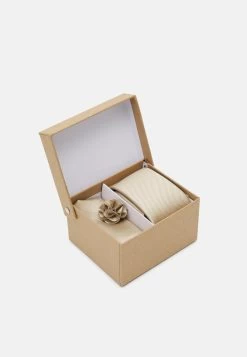 Pier One Set - Altri Accessori - Beige 15 Pier One Set - Altri Accessori - Beige -Pier One 5dfa39d4f14a47e495c04fd8aad3fb4e