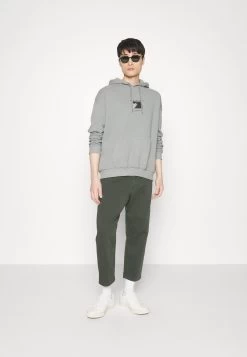 Pier One Felpa Grey Uomo Maglieria E Felpe PI922S0HM-C11 9 Pier One Felpa Grey Uomo Maglieria E Felpe PI922S0HM-C11 -Pier One 5e9ff2c5c87748a8a4d5f69c5837eb6c