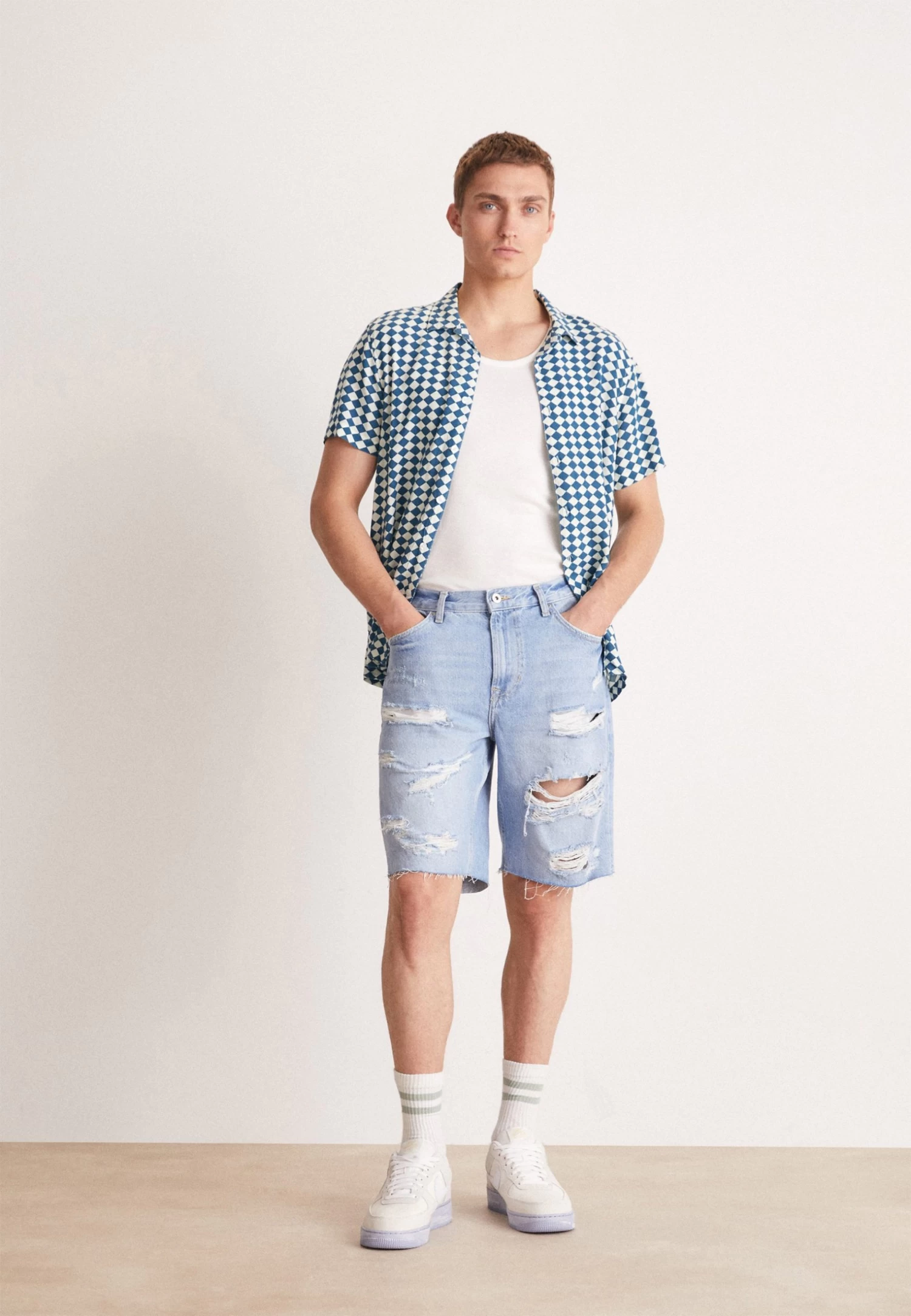 Pier One Shorts Di JeansBlue Denim Uomo Jeans PI922F05E-K12 4 Pier One Shorts Di JeansBlue Denim Uomo Jeans PI922F05E-K12 - immagine 2