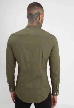 Pier One Muscle Fit Stand- Camicia - Oliv -Pier One 6203a98ce2074a57aa2427fe331f99cb