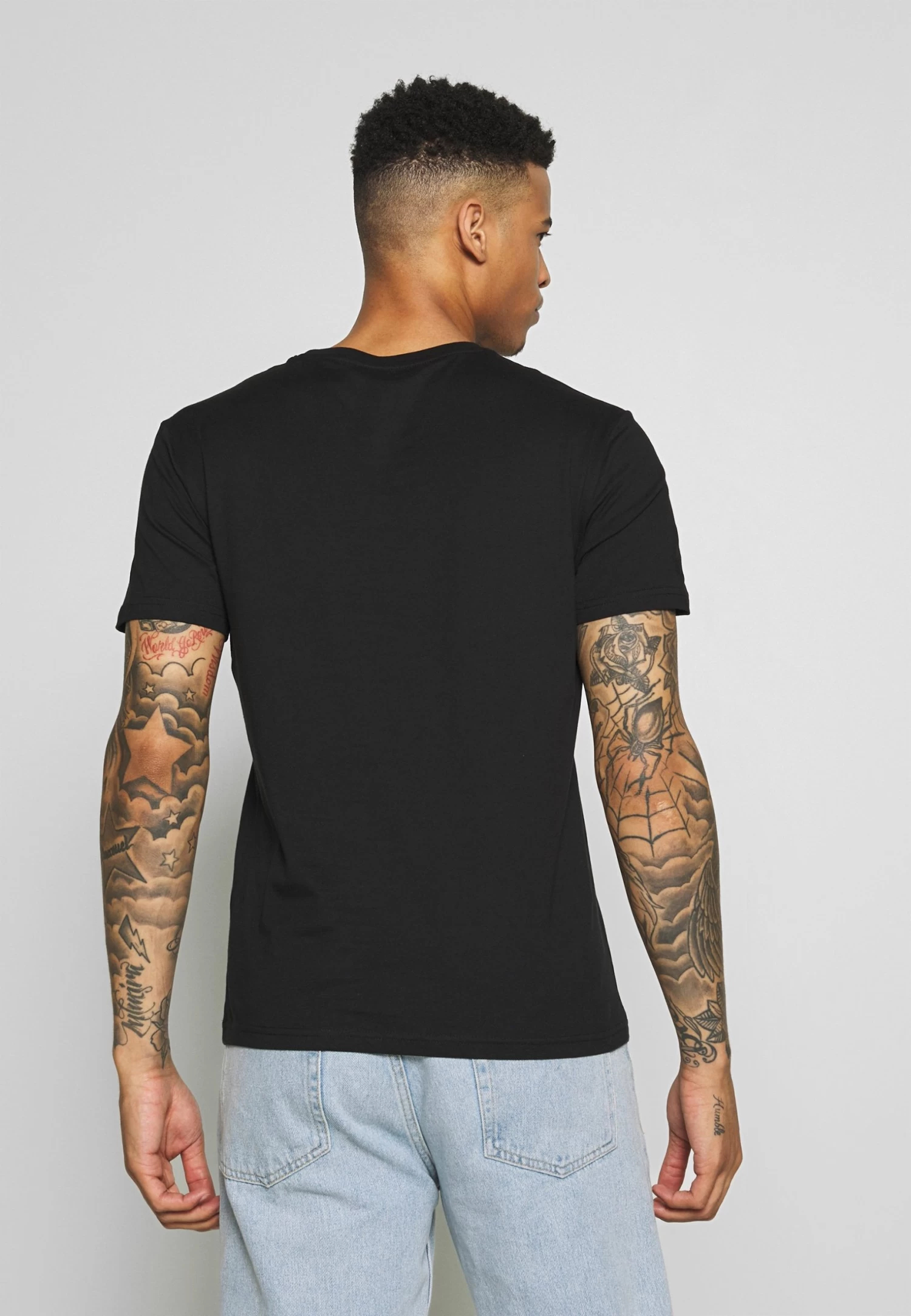 Pier One 3 Pack - T-Shirt Basic -Black/ White 6 Pier One 3 Pack - T-Shirt Basic -Black/ White - immagine 4
