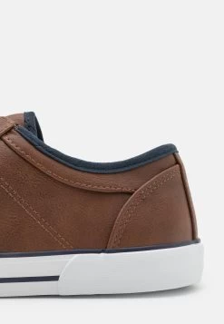 Pier One Unisex - Sneakers Basse - 708 -Pier One 6cb9961057c1485da074209b854ade4a