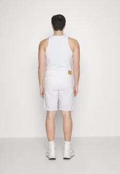 Pier One Colored Twill White DenimShorts Di JeansWhite Denim Uomo Bermuda PI922F05D-K11 -Pier One 6fb902e0dcfa488a9a60ba7e359e011c