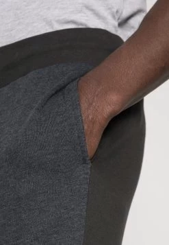 Pier One Pantaloni SportiviDark Grey Uomo Pantaloni PI922E020-C11 -Pier One 7330a65cce2c4272b5ca30f392b2c466