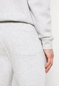 Pier One 2 PackPantaloni SportiviMottled Light Grey/Mottled Dark Blue Uomo Pantaloni PI922E03K-C11 17 Pier One 2 PackPantaloni SportiviMottled Light Grey/Mottled Dark Blue Uomo Pantaloni PI922E03K-C11 -Pier One 737d28e17a324ecc9e683cebbda75492