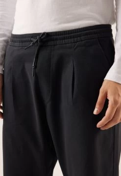 Pier One PantaloniBlack Uomo Pantaloni PI922E05J-Q11 -Pier One 7a3f6437775f400e9abcc600febc2048