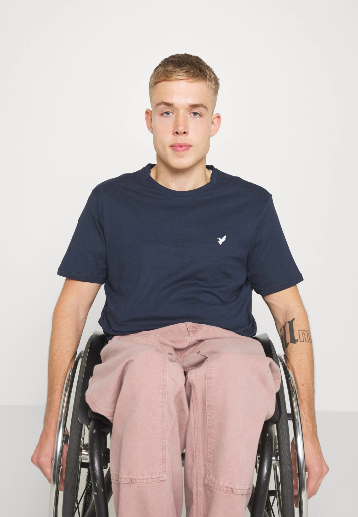 Pier One T-Shirt BasicDark Blue Uomo T-shirt E Polo PI922O0WD-K11 5 Pier One T-Shirt BasicDark Blue Uomo T-shirt E Polo PI922O0WD-K11 - immagine 3