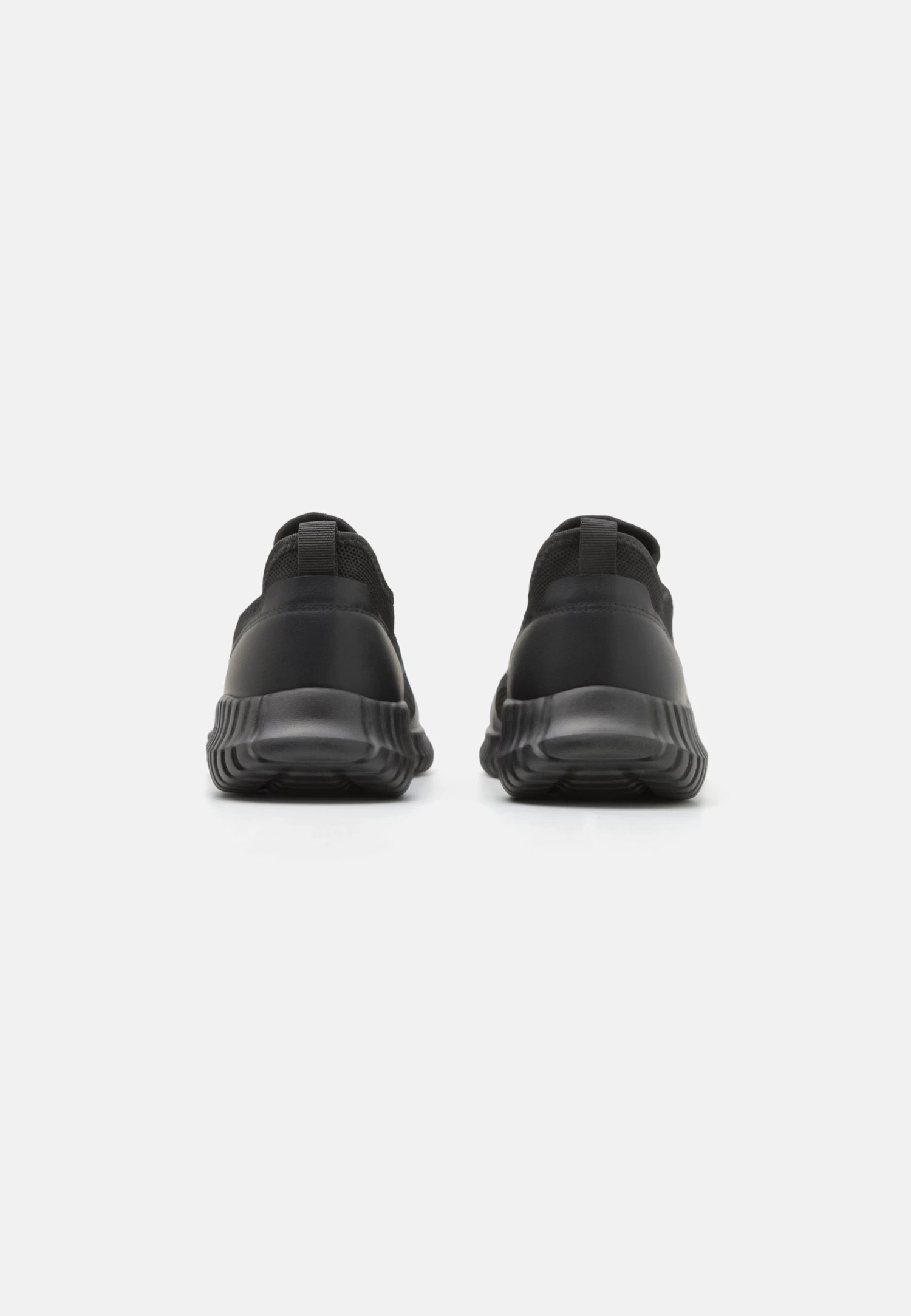 Pier One Sneakers BasseBlack Uomo Sneaker PI915O025-Q11 5 Pier One Sneakers BasseBlack Uomo Sneaker PI915O025-Q11 - immagine 3