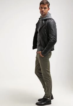 Pier One Felpa Con CappuccioDark Grey Melange Uomo Maglieria E Felpe PI922QA0E-C12 11 Pier One Felpa Con CappuccioDark Grey Melange Uomo Maglieria E Felpe PI922QA0E-C12 -Pier One a0a4f6d9ccfc44b0943378e3f8d3746c