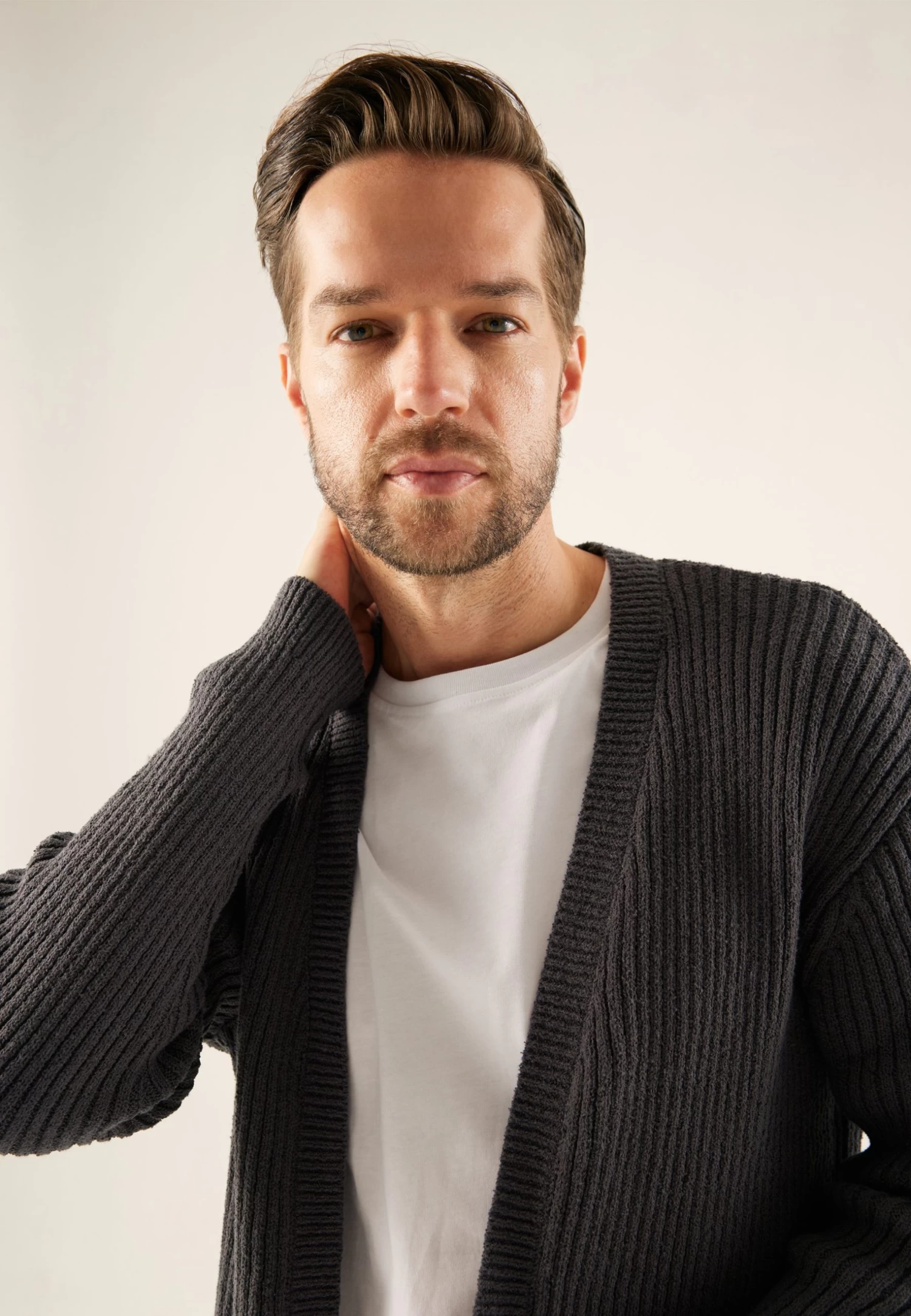 Pier One CardiganAnthracite Uomo Maglieria PI922Q0BV-Q11 7 Pier One CardiganAnthracite Uomo Maglieria PI922Q0BV-Q11 - immagine 5