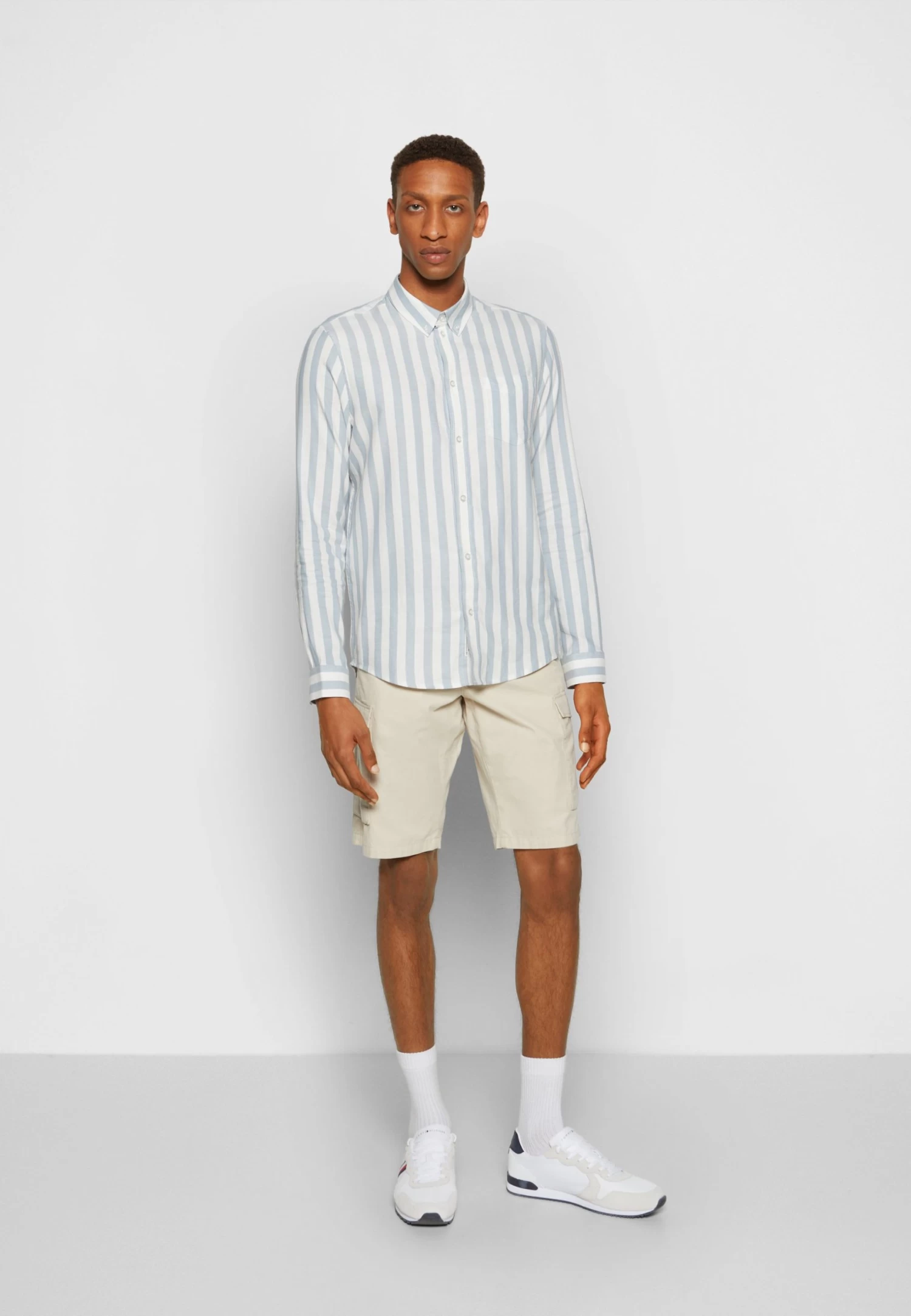 Pier One Camicia Light Blue/White Uomo Camicie PI922D0BB-K11 4 Pier One Camicia Light Blue/White Uomo Camicie PI922D0BB-K11 - immagine 2