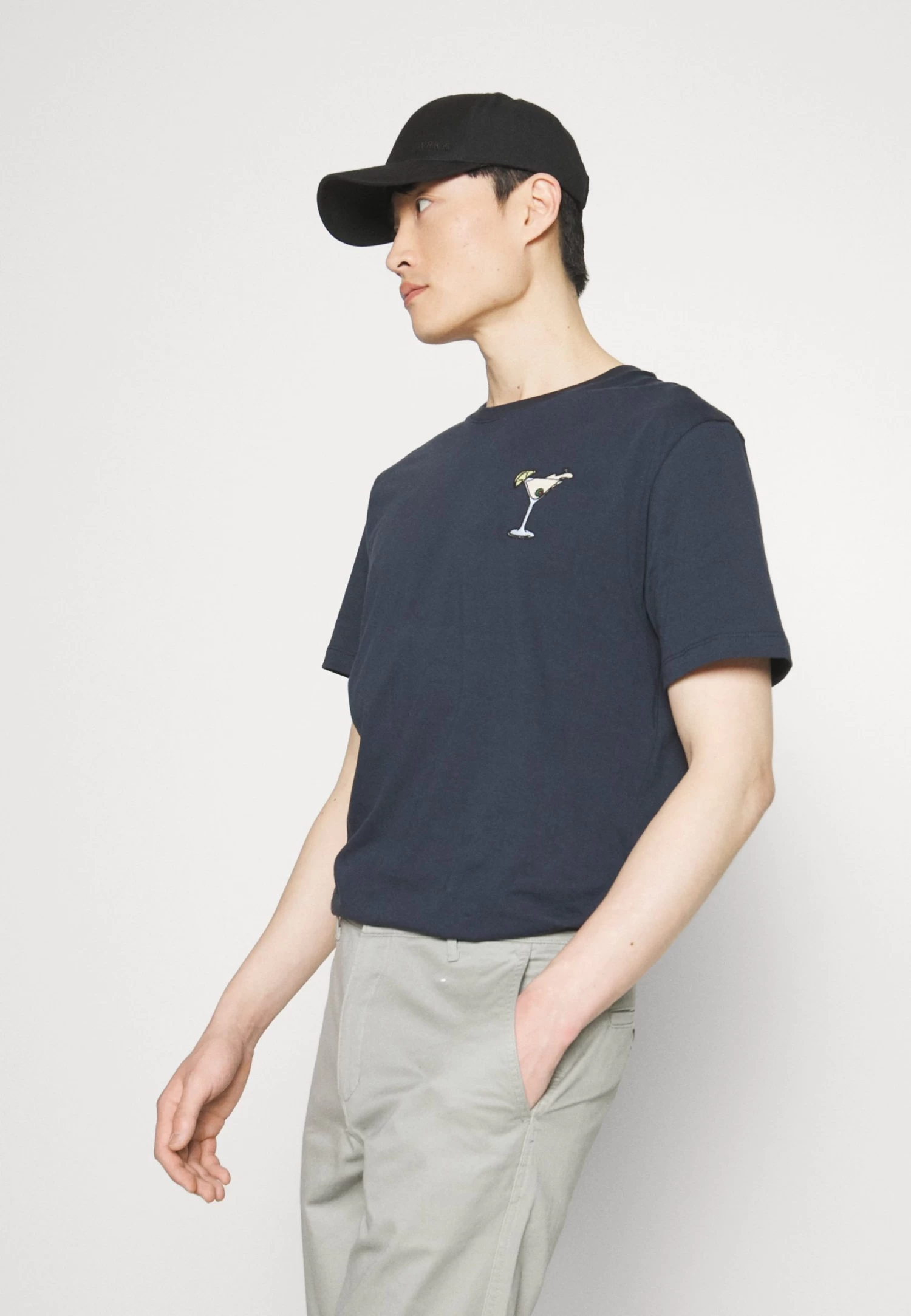 Pier One Cocktail Tee- T-Shirt Con Stampa - 503 - Dark Blue 6 Pier One Cocktail Tee- T-Shirt Con Stampa - 503 - Dark Blue - immagine 4