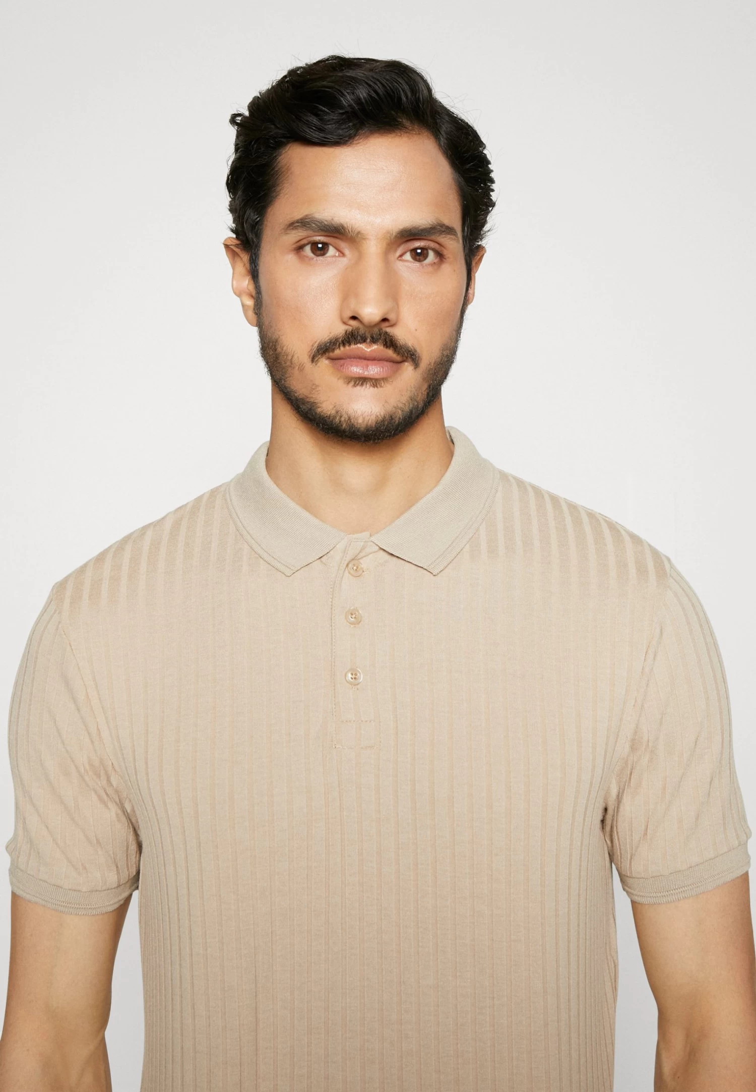 Pier One PoloBeige Uomo T-shirt E Polo PI922P088-B11 6 Pier One PoloBeige Uomo T-shirt E Polo PI922P088-B11 - immagine 4