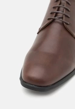 Pier One Stringate ElegantiDark Brown Uomo Scarpe Eleganti PI912M0D3-O12 -Pier One b1e173ca55054c7f9bde20d754ffa6d2