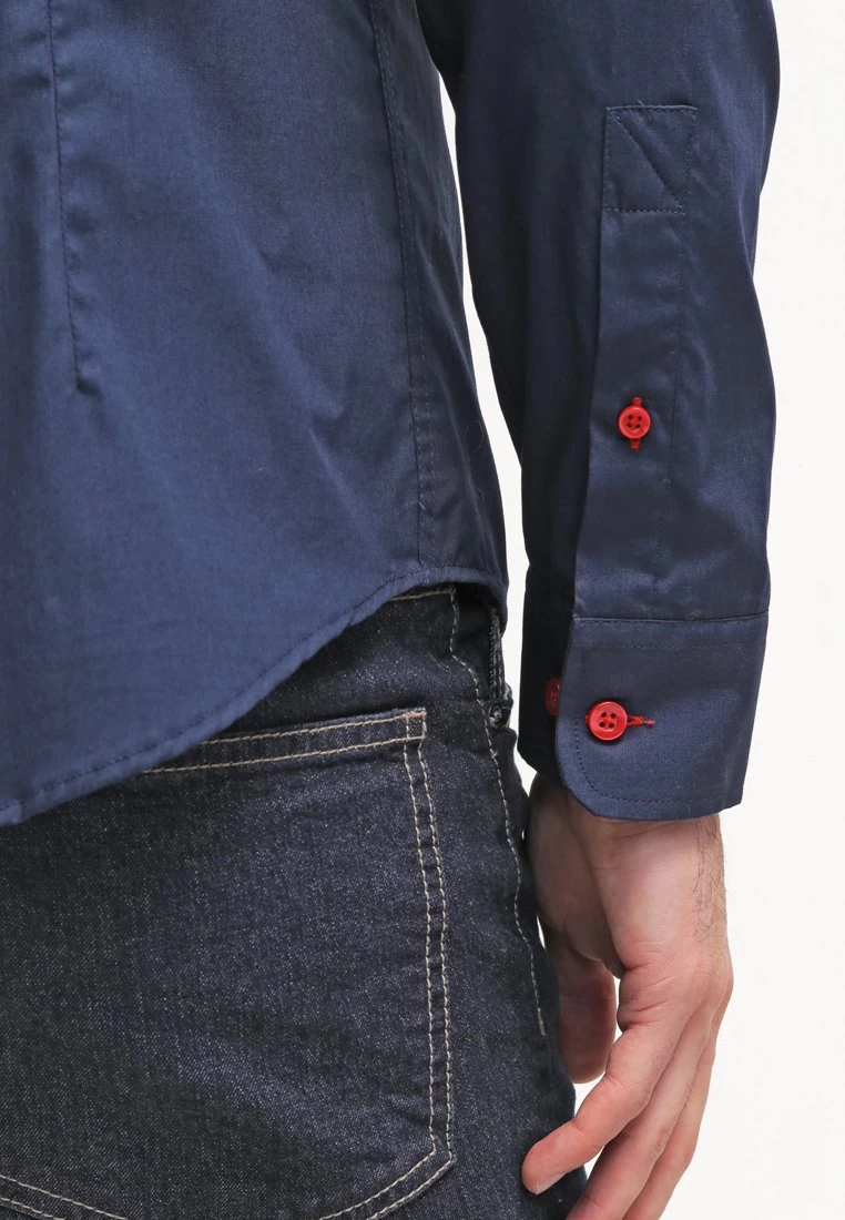 Pier One CamiciaDark Blue/Red Uomo Completi E Cravatte PI922D02W-K12 8 Pier One CamiciaDark Blue/Red Uomo Completi E Cravatte PI922D02W-K12 - immagine 6