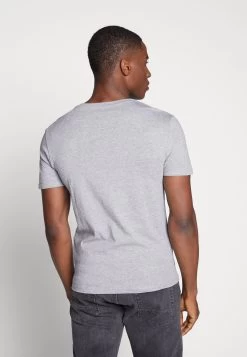 Pier One 3 Pack T-Shirt BasicBlack, Grey, Green Uomo T-shirt E Polo PI922O0GO-Q12 -Pier One b3e2272097fd45d28e31884f564c0681