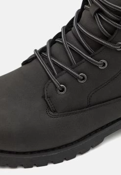 Pier One Stivaletti StringatiBlack Uomo Stivaletti/Stivali PI912K0B4-Q11 -Pier One b9f68db2c450470ba520bf5b2eda87fd