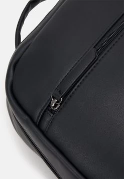 Pier One UnisexZainoBlack Donna Borse PI954O038-Q11 -Pier One c0cc32338d9042349da11a1bdfacb532