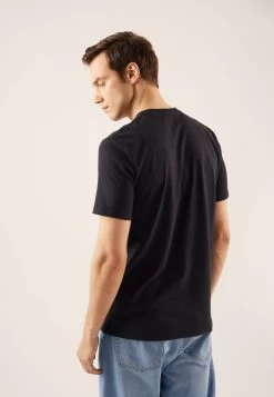 Pier One T-Shirt BasicBlack/White Uomo T-shirt E Polo PI922O0YL-Q11 11 Pier One T-Shirt BasicBlack/White Uomo T-shirt E Polo PI922O0YL-Q11 -Pier One c4e37d6d7bc84fcba34897107447065b