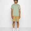 Pier One 3 Pack UnisexT-Shirt BasicWhite/Offwhite /Green Uomo T-shirt E Polo PI921001Q-A11