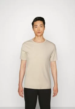 Pier One 7 PackT-Shirt BasicBlack/Dark Blue/Dark Green Uomo T-shirt E Polo PI922O0PY-Q14 16 Pier One 7 PackT-Shirt BasicBlack/Dark Blue/Dark Green Uomo T-shirt E Polo PI922O0PY-Q14 -Pier One cda6f2d4fb3741ada85231c55ecc0d52