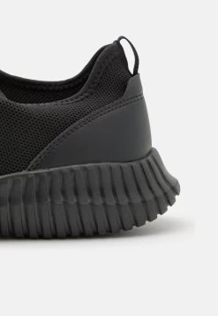 Pier One Sneakers BasseBlack Uomo Sneaker PI915O025-Q11 13 Pier One Sneakers BasseBlack Uomo Sneaker PI915O025-Q11 -Pier One da21a0204b9943a1b0a5be03e6d2430f