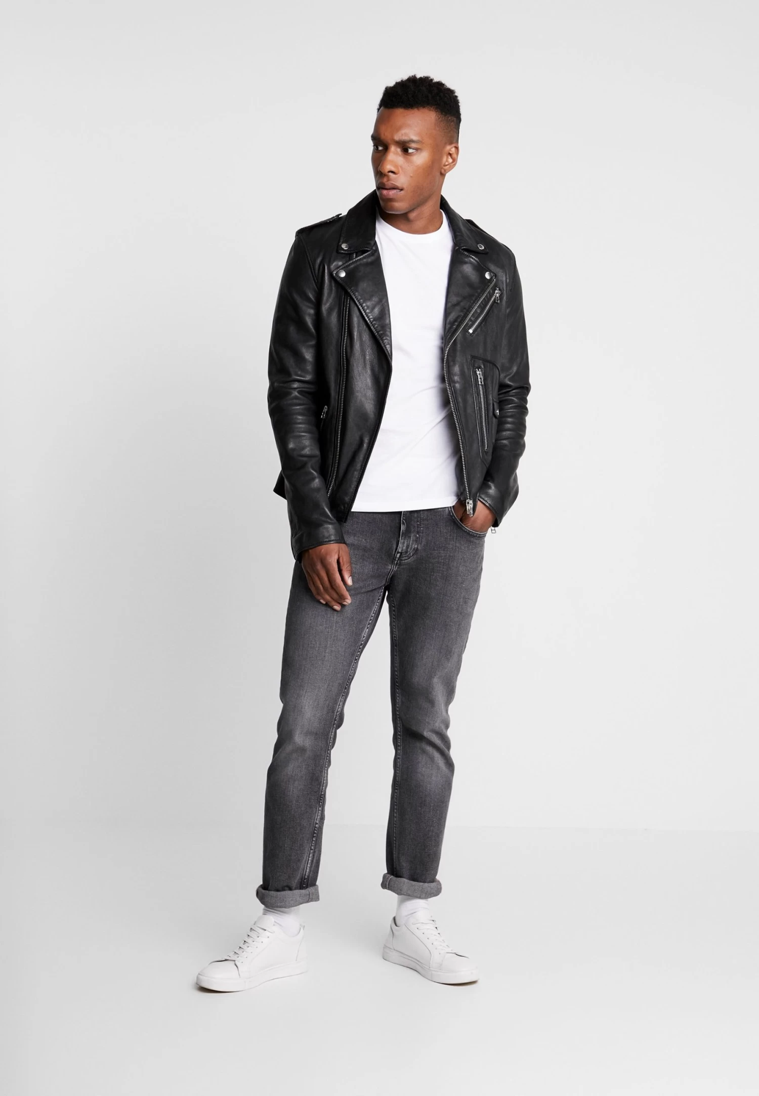 Pier One 3 PackT-Shirt BasicWhite Uomo T-shirt E Polo PI922O0GQ-A11 4 Pier One 3 PackT-Shirt BasicWhite Uomo T-shirt E Polo PI922O0GQ-A11 - immagine 2