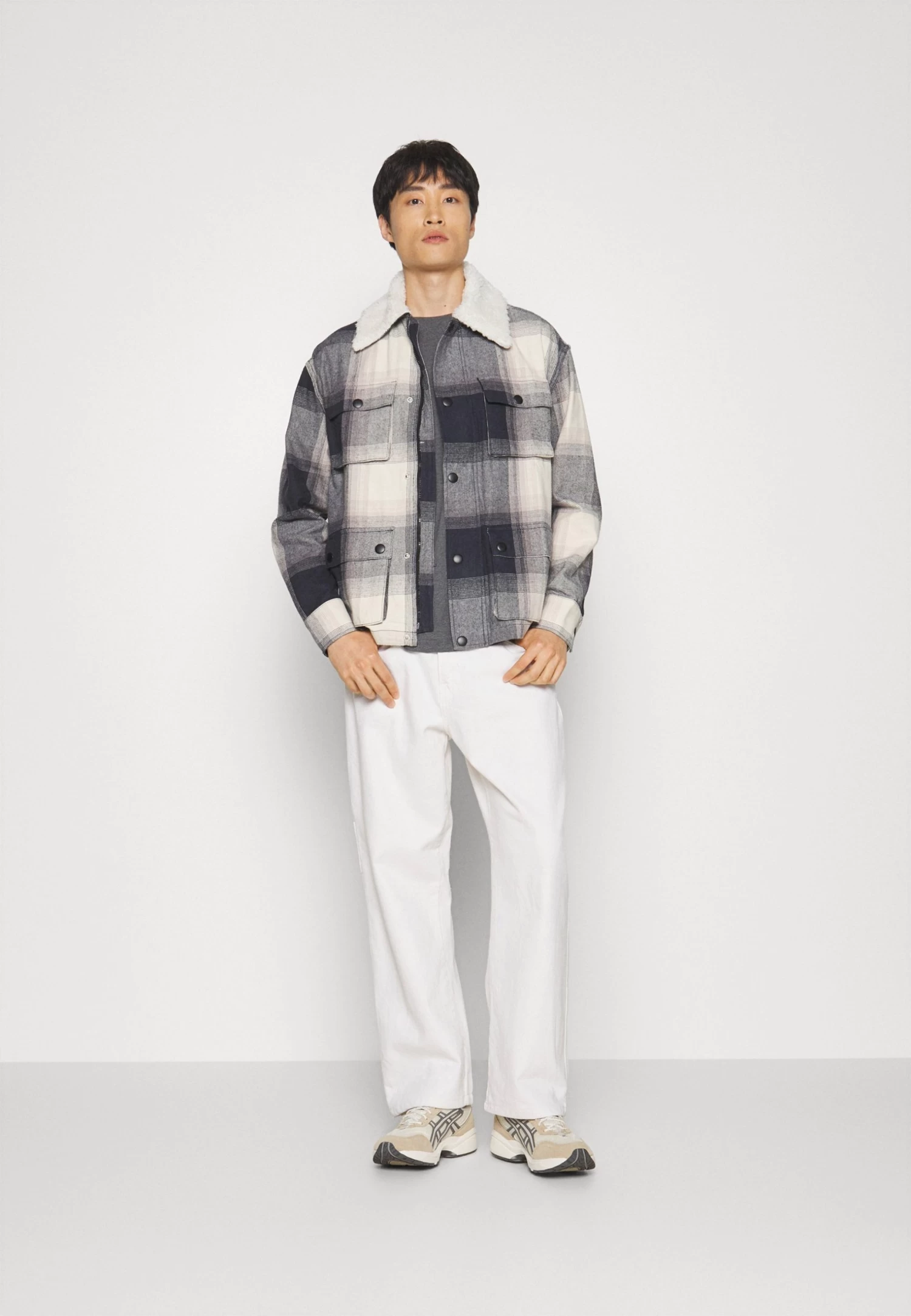 Pier One Giacca Leggera - Black/Beige 4 Pier One Giacca Leggera - Black/Beige - immagine 2