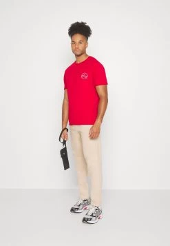 Pier One T-Shirt Con StampaRed Uomo T-shirt E Polo PI922O0WG-G11 -Pier One fcbce4f148b44ef49161ac9aed2729dc